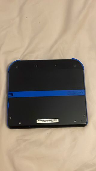 Nintendo 2ds azul marino y negro