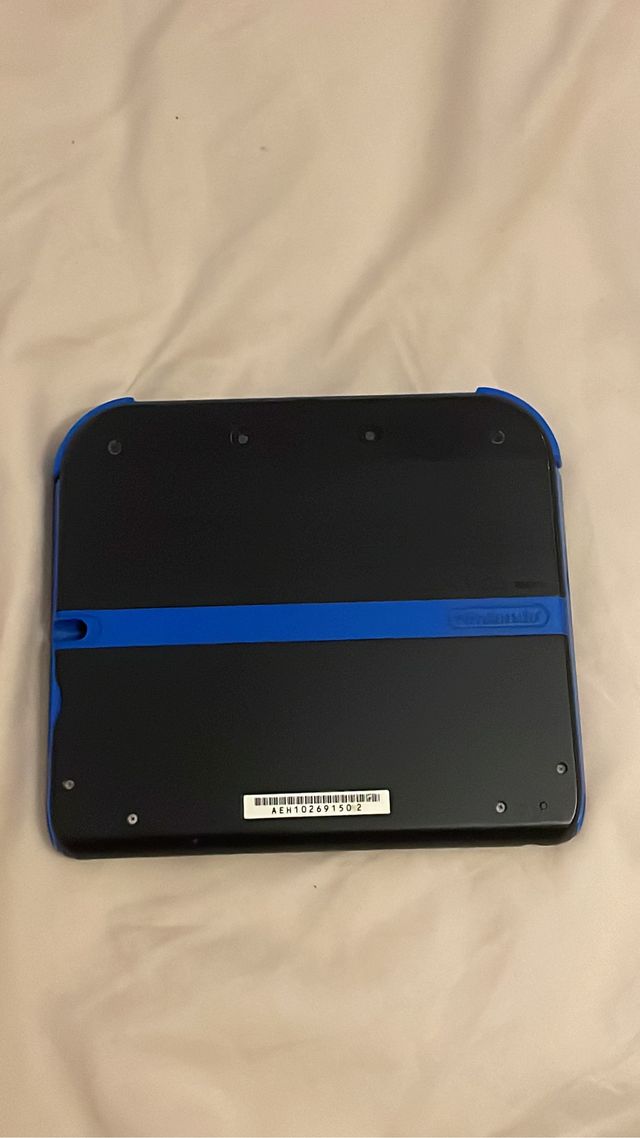 Nintendo 2ds azul marino y negro