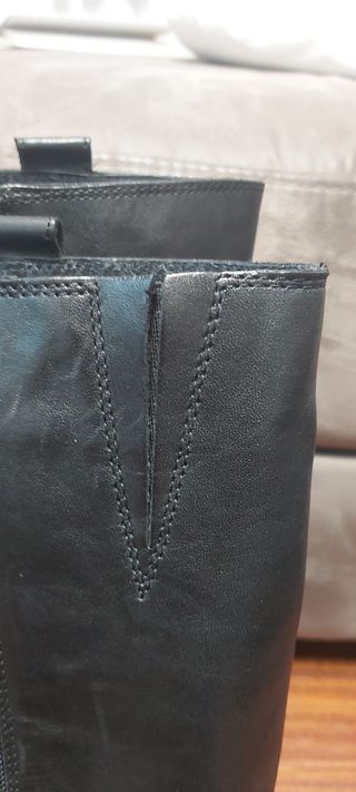 Botas altas de piel negras 