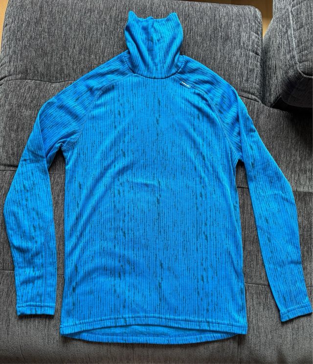 Camiseta térmica nueva “M”