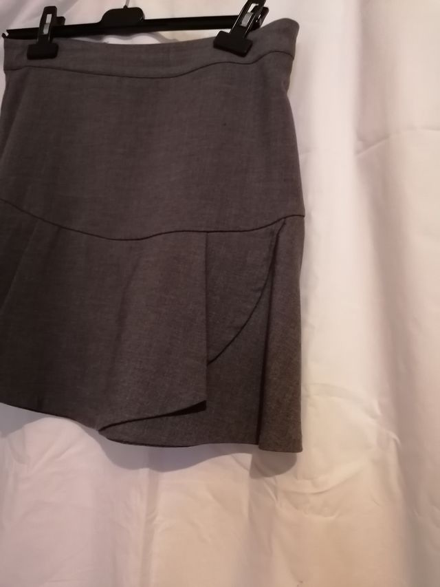 Falda de Stradivarius