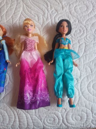 Lote 7 princesas Disney+Barbie regalo