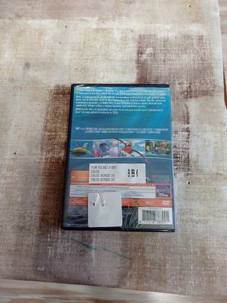 DVD  nuevo "Buscando a Nemo"
