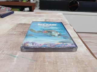 DVD  nuevo "Buscando a Nemo"