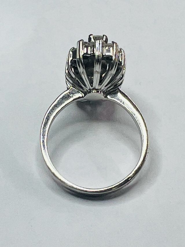 Anillo Oro Blanco 18k y Diamantes