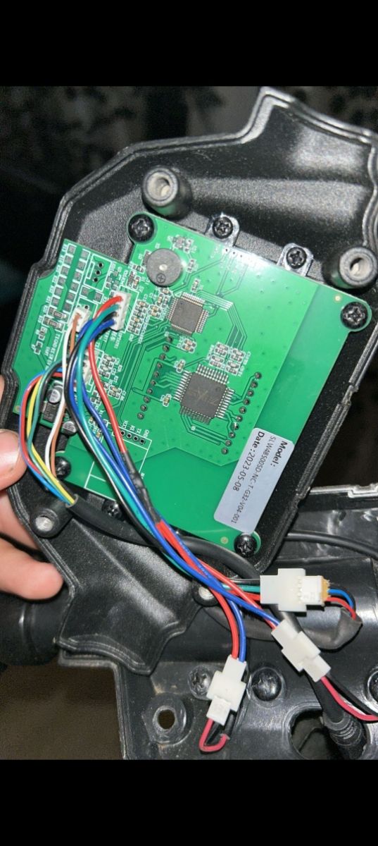 Pinchazos patinetes eléctricos ,averías,reparación