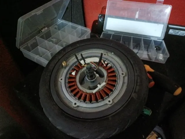 Pinchazos patinetes eléctricos ,averías,reparación