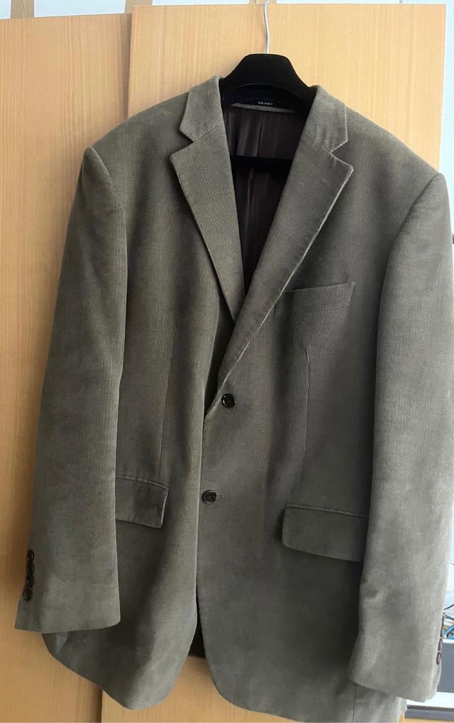 Americana pana Grisby