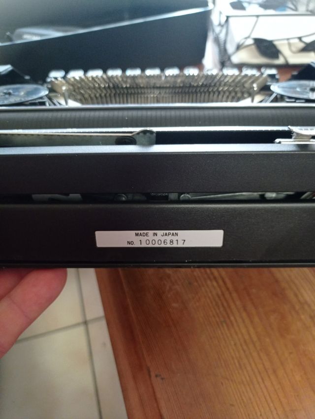 Macchina da scrivere SIGMA SM701