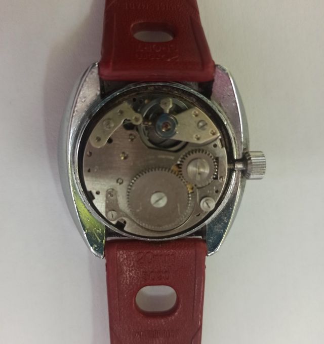 Reloj Vintage horas saltantes Jump Hour HELSA -Swi