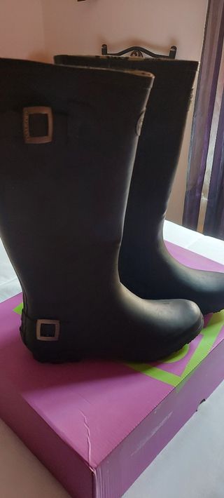 Botas