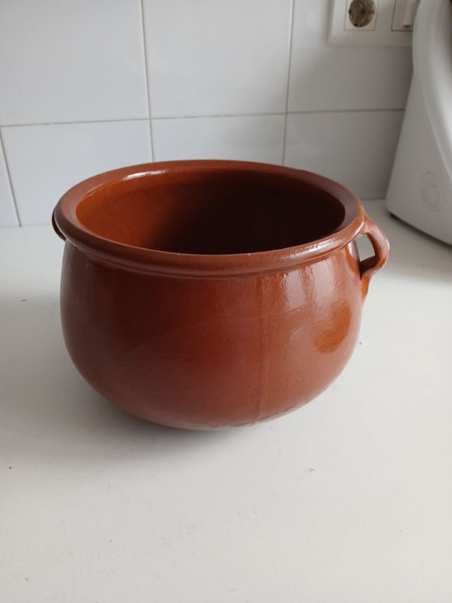 Puchero barro