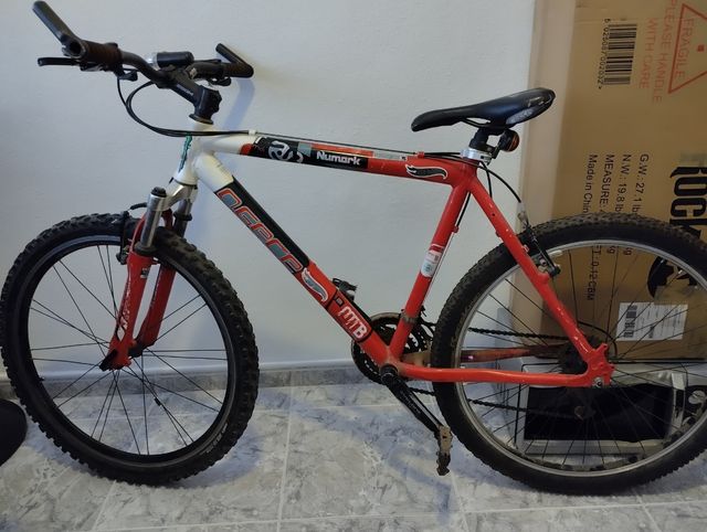 Bicicleta de montaña y ciudad