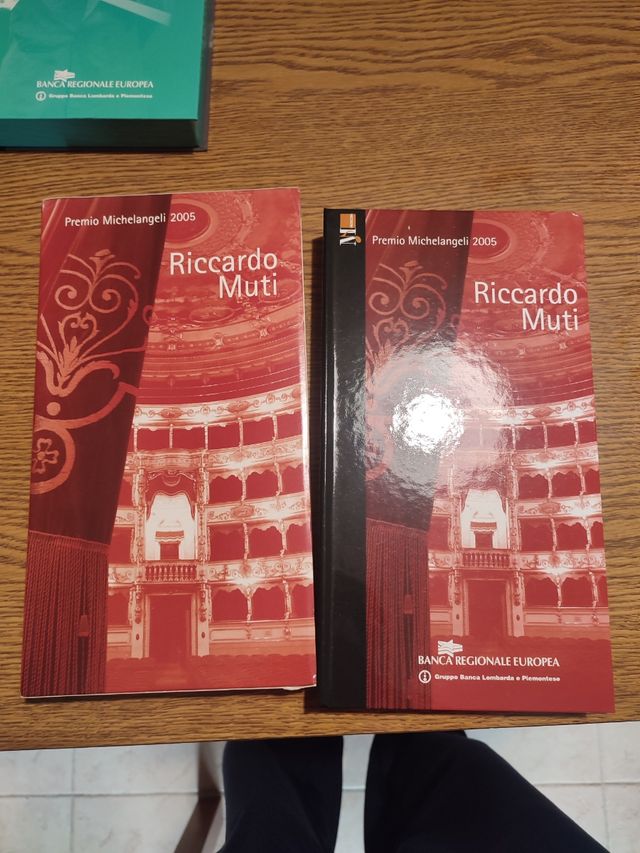 Cofanetto CD e libro Riccardo Muti