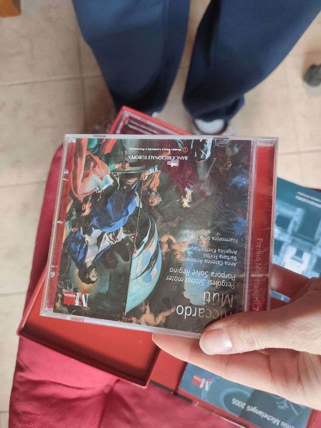 Cofanetto CD e libro Riccardo Muti