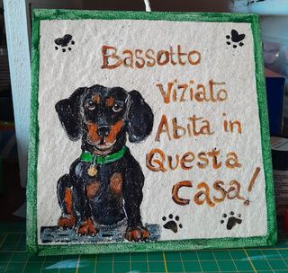 Bassotto Mattonella dipinta a mano 