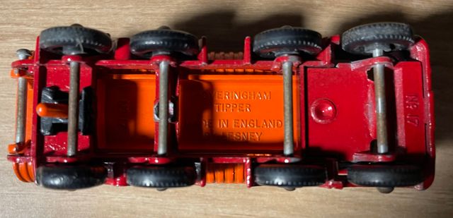 Matchbox series, Hoveringham tipper volquete nº 17