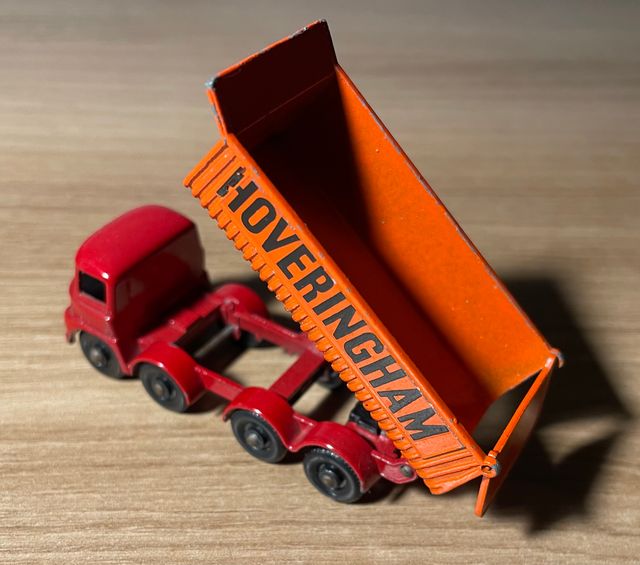 Matchbox series, Hoveringham tipper volquete nº 17