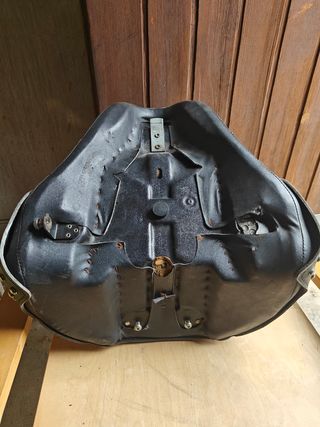 Asiento Harley tachuelas 