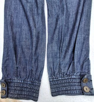 Pantalón unisex T 42. Medidas en descripción 