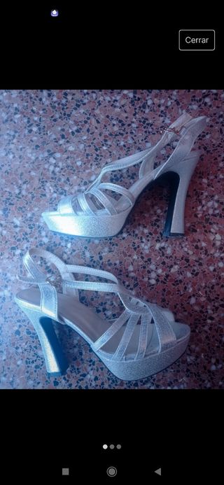 Sandalias plateadas tacón 