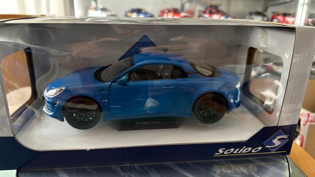 alpine 110s escala 1:18