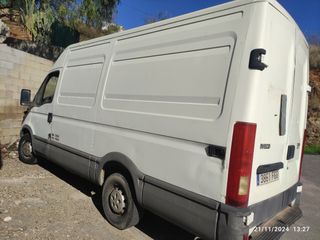 Furgoneta Iveco 