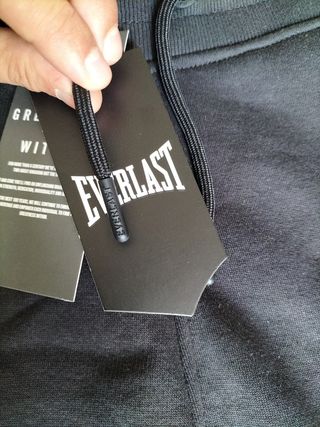 Pantalón EVERLAST talla M nuevo!!