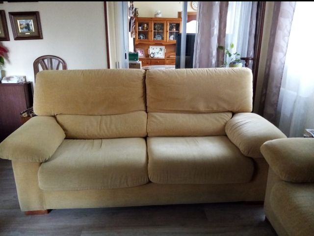 Sofá de 2 y Sofa de 3 plazas.