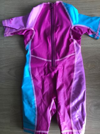 Neopreno como nuevo. 18-24m