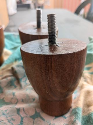 8 Piedini/Gambe legno noce divani altezza 8,5cm