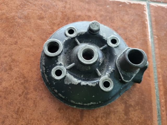 Cabeças de cilindro superiores