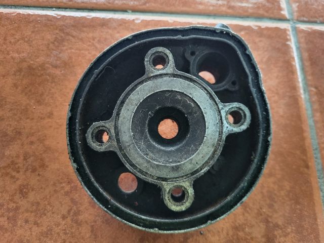 Cabeças de cilindro superiores