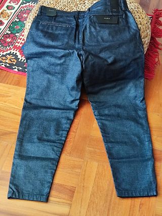 Jeans uomo blu scuro. Zara