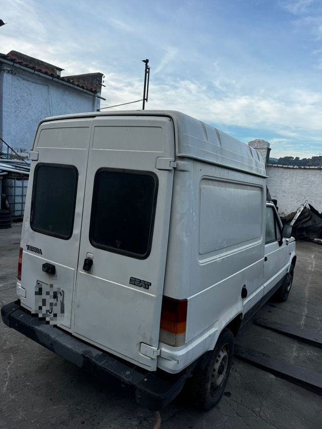 SEAT TERRA EN DESGUACE