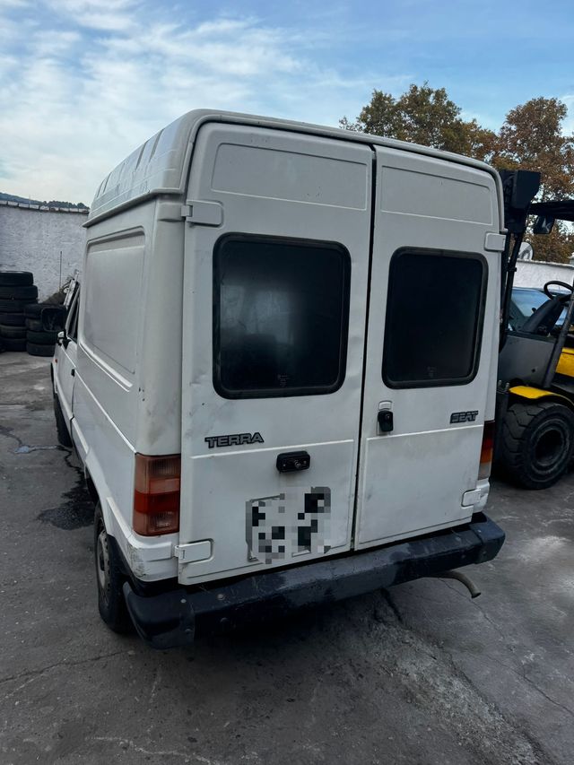 SEAT TERRA EN DESGUACE