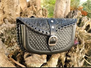 Riñonera Artesanal de CUERO