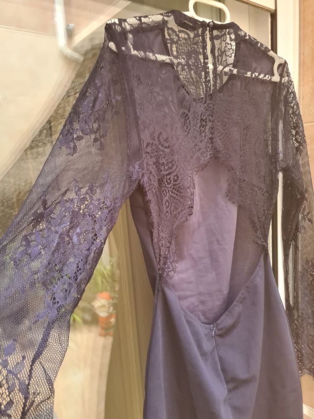 Vestido espalda abierta encaje corto elástico shei