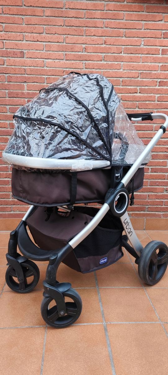 Carro bebé seminuevo marca Chicco
