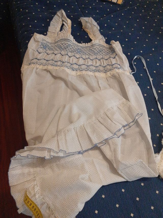 Camisas de noite e roupões dos anos 70