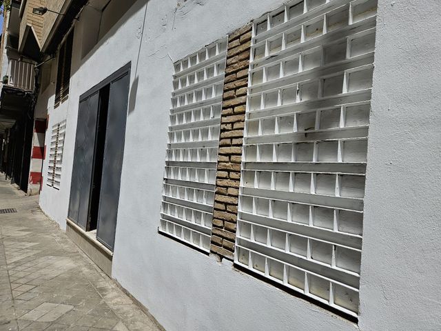 AMPLIO PISO JUNTO AVENIDA ANDALUCES