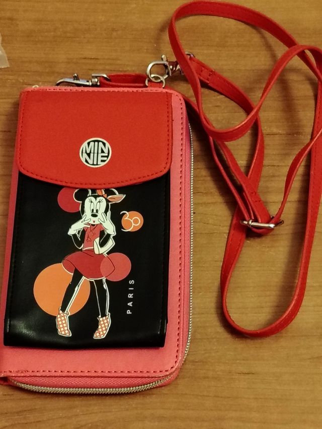 Disney, portafoglio tracolla