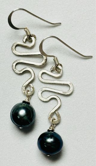 Pendientes con perlas negras en plata de ley 925