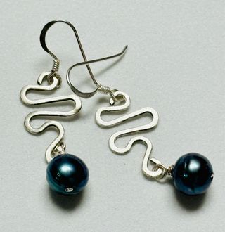 Pendientes con perlas negras en plata de ley 925