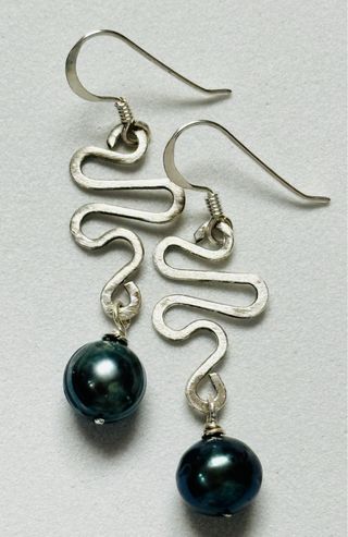 Pendientes con perlas negras en plata de ley 925