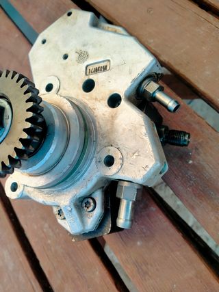 Bomba inyectora Mercedes