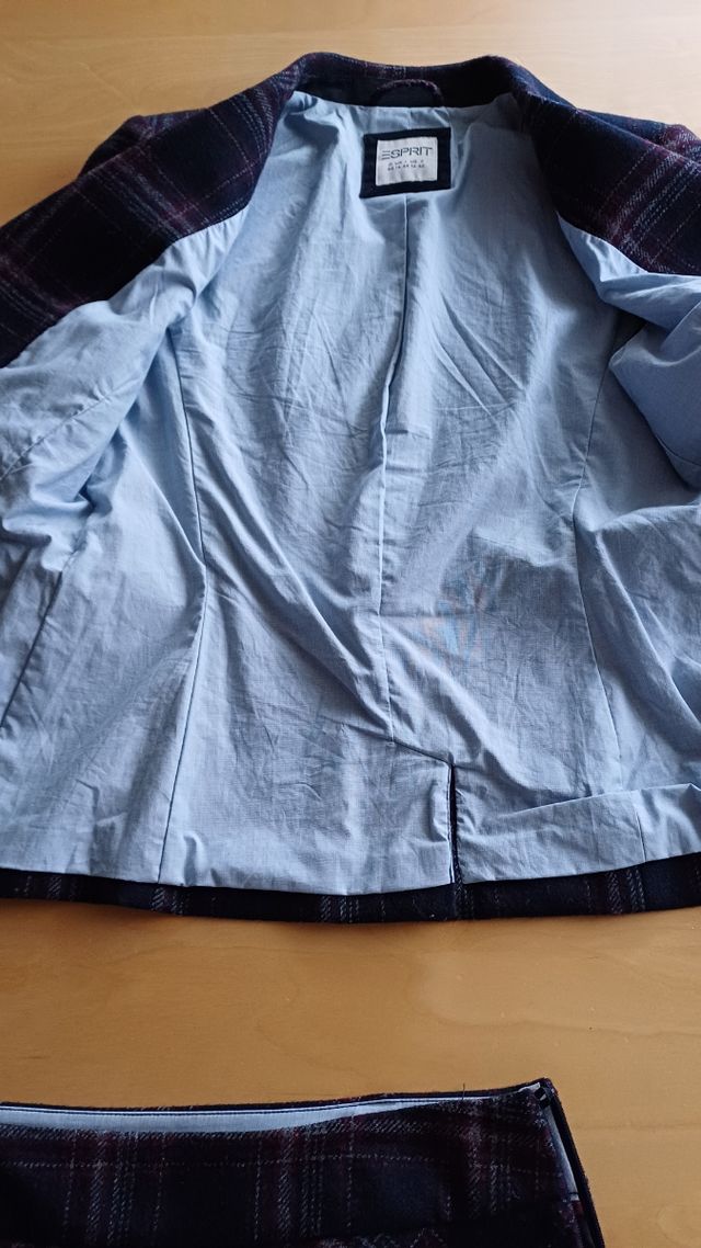 Completo giacca e gonna Esprit