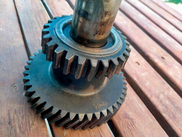 Piñón caja de cambio land Rover Santana