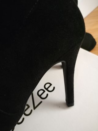 Botas altas ante