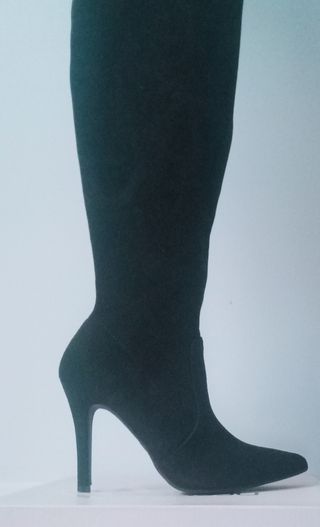 Botas altas ante